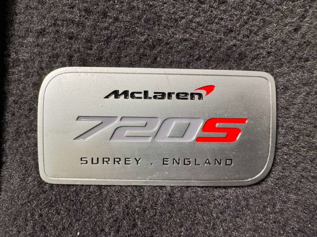 2018 McLaren 720S McLaren White paint, Arizona Tan interior, Bowers & Wilkins audio, carbon galore AND MORE!! Fort Lauderdale FL