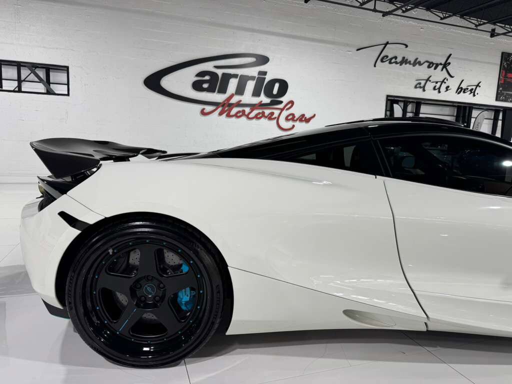 2018 McLaren 720S McLaren White paint, Arizona Tan interior, Bowers & Wilkins audio, carbon galore AND MORE!! Fort Lauderdale FL