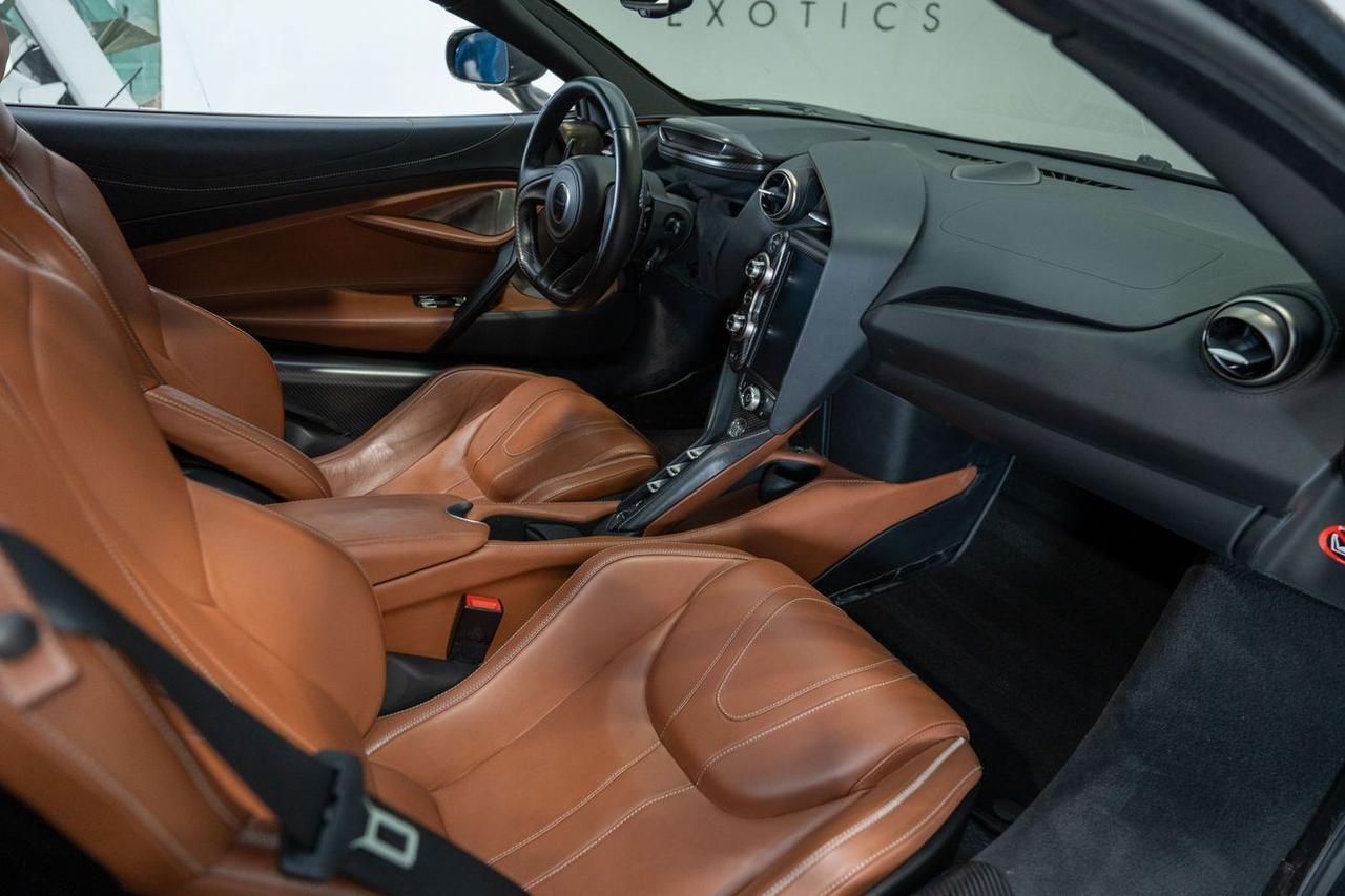 2018 McLaren 720S Performance Coupe 2D St. Louis MO