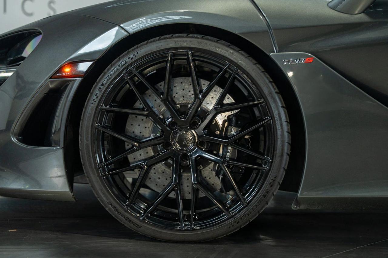 2018 McLaren 720S Performance Coupe 2D St. Louis MO