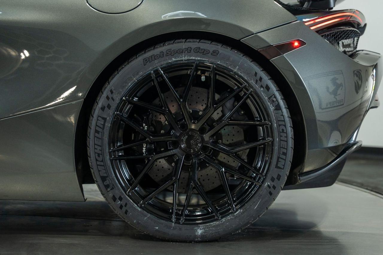2018 McLaren 720S Performance Coupe 2D St. Louis MO