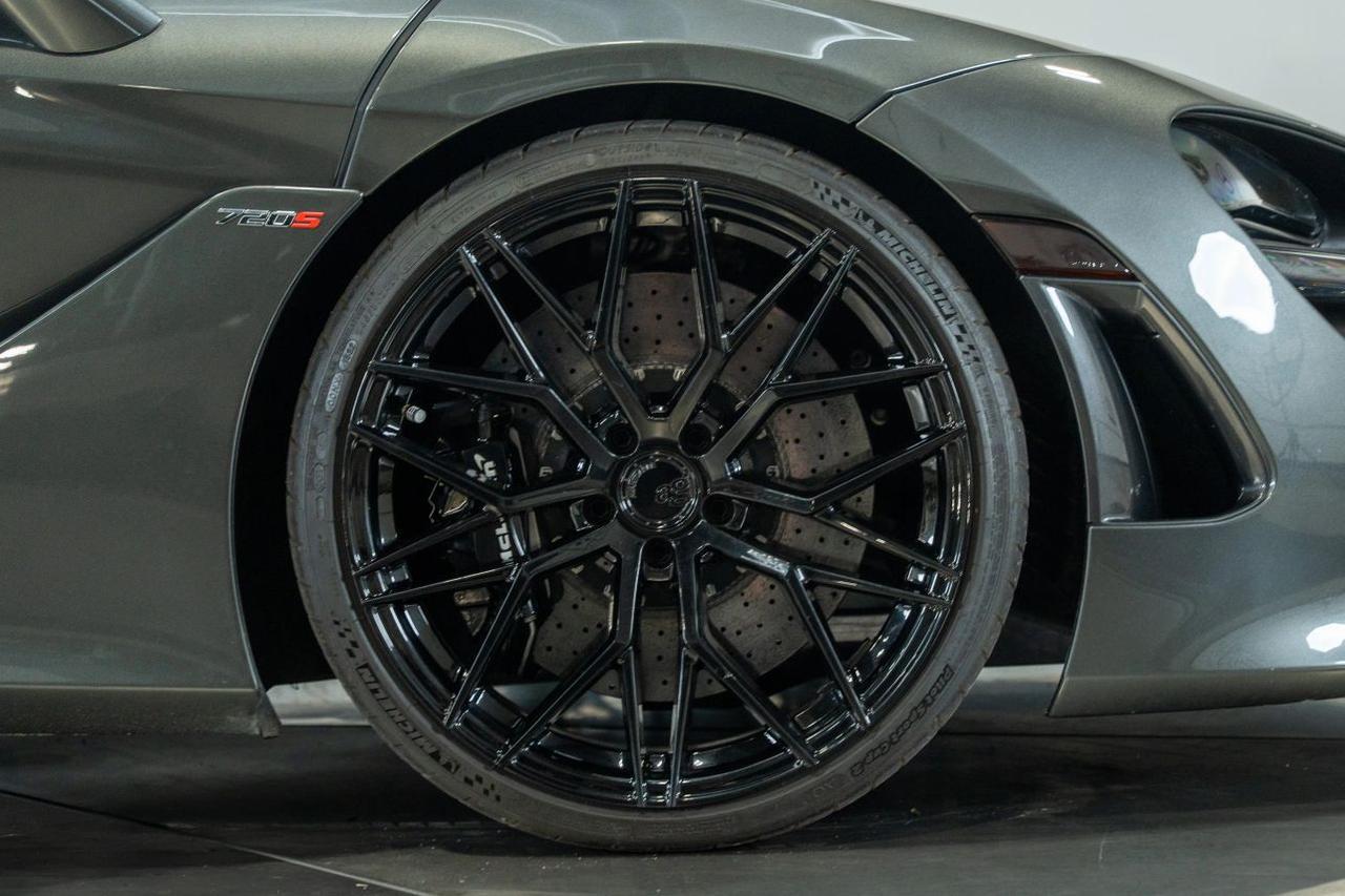 2018 McLaren 720S Performance Coupe 2D St. Louis MO