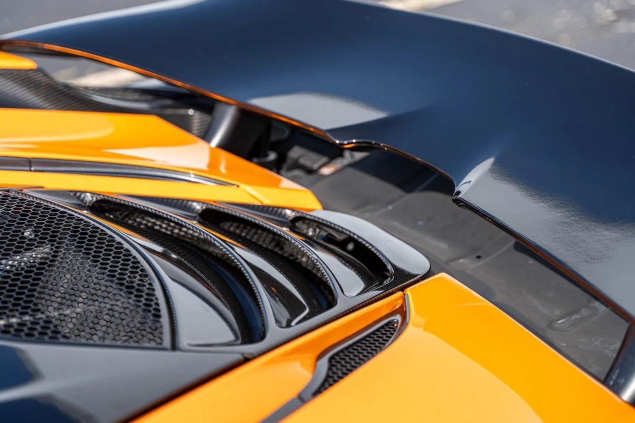 2018 McLaren 720S Performance Coupe 2D St. Louis MO