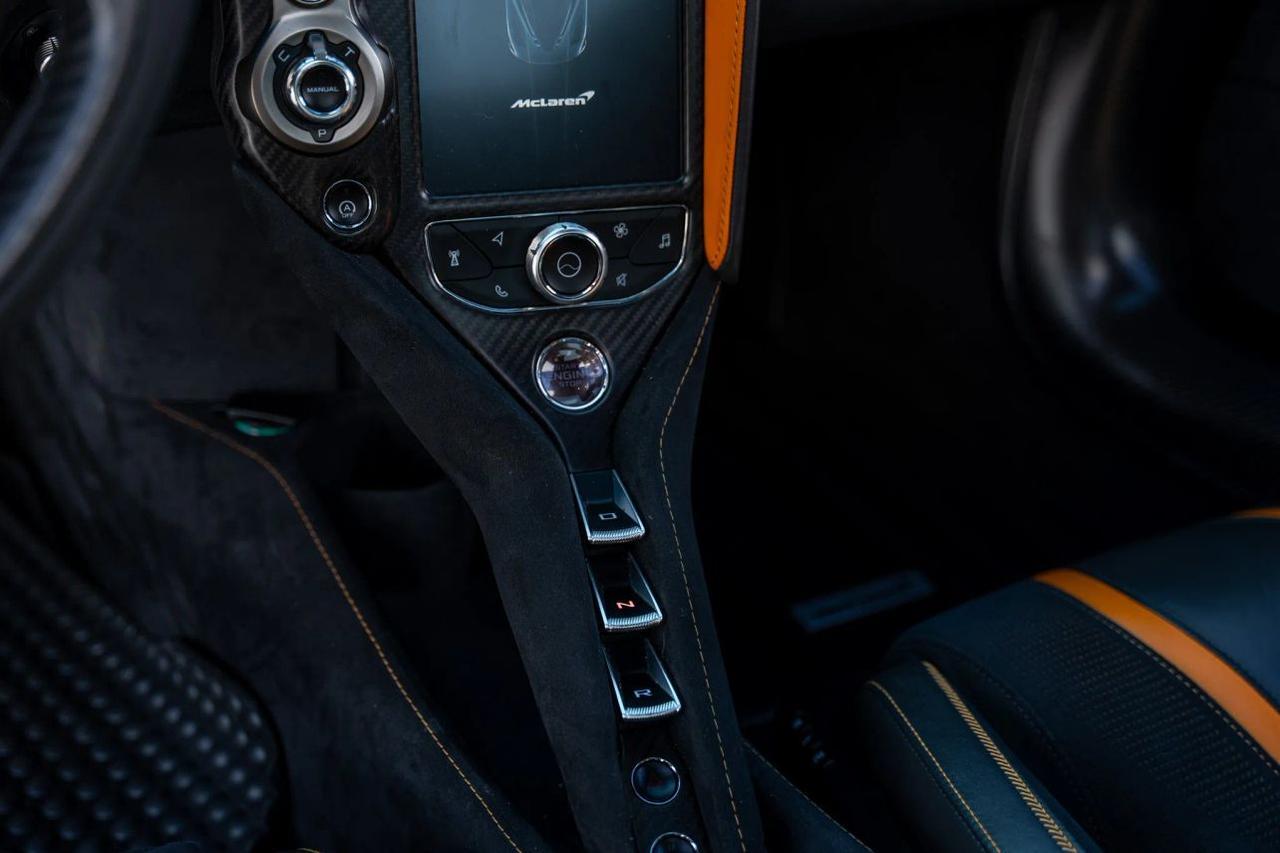 2018 McLaren 720S Performance Coupe 2D St. Louis MO
