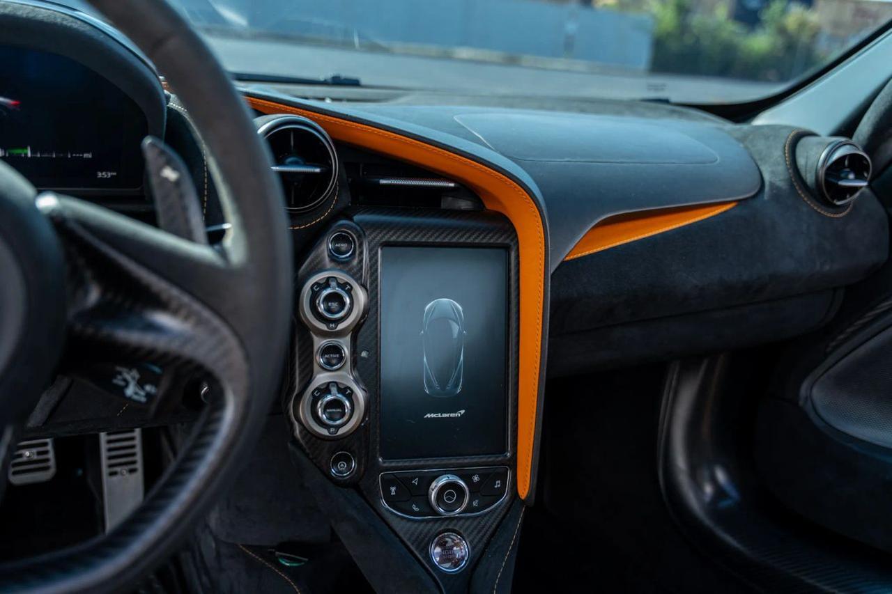 2018 McLaren 720S Performance Coupe 2D St. Louis MO