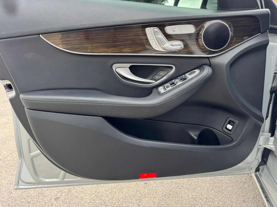 2018 Mercedes-Benz C-Class C 300 Sedan 4D