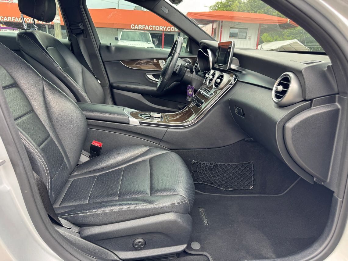 2018 Mercedes-Benz C-Class C 300 Sedan 4D