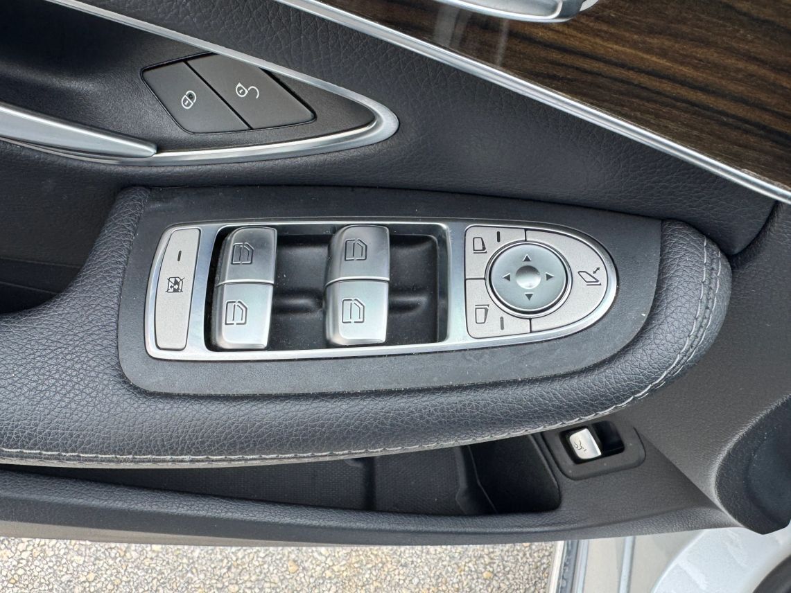 2018 Mercedes-Benz C-Class C 300 Sedan 4D