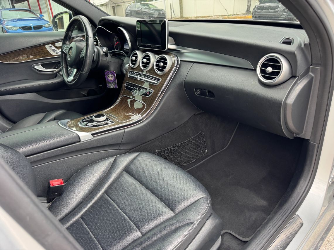 2018 Mercedes-Benz C-Class C 300 Sedan 4D