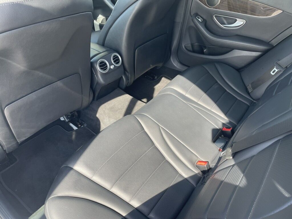 2018 Mercedes-Benz C-Class C 300~CLEAN CARFAX~VERY LOW MILES~WELL MAINTAINED~ONLINE FINANCE AND SHIPPING AVAILABLE!!! Sarasota FL