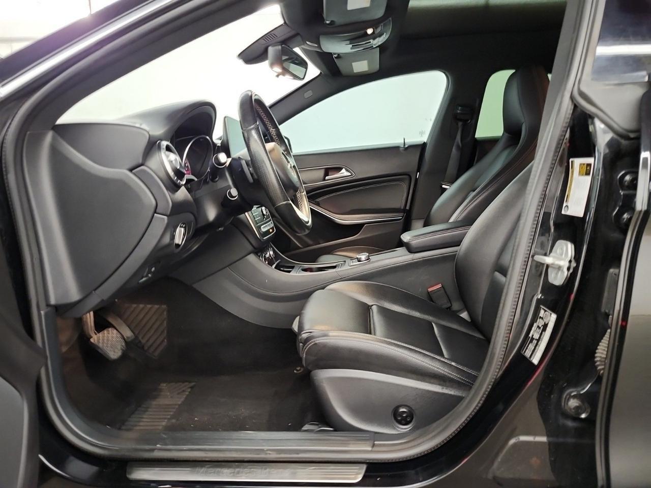 2018 Mercedes-Benz CLA CLA 250 | AMG PACKAGE | SUNROOF | LEATHER | POWER AND MEMORY SEATS | BACKUPCAM | NOACCIDENT Toronto ON