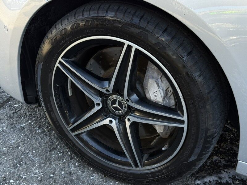 2018 Mercedes-Benz E-Class E 300 4MATIC Sedan AWD w/ AMG Line Arlington VA