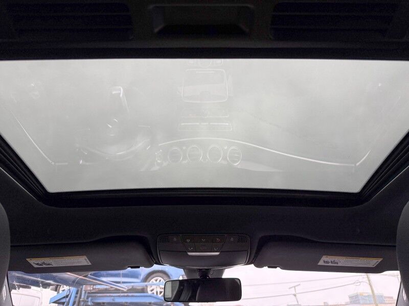 2018 Mercedes-Benz E-Class E 300 4MATIC Sedan AWD w/ AMG Line Arlington VA