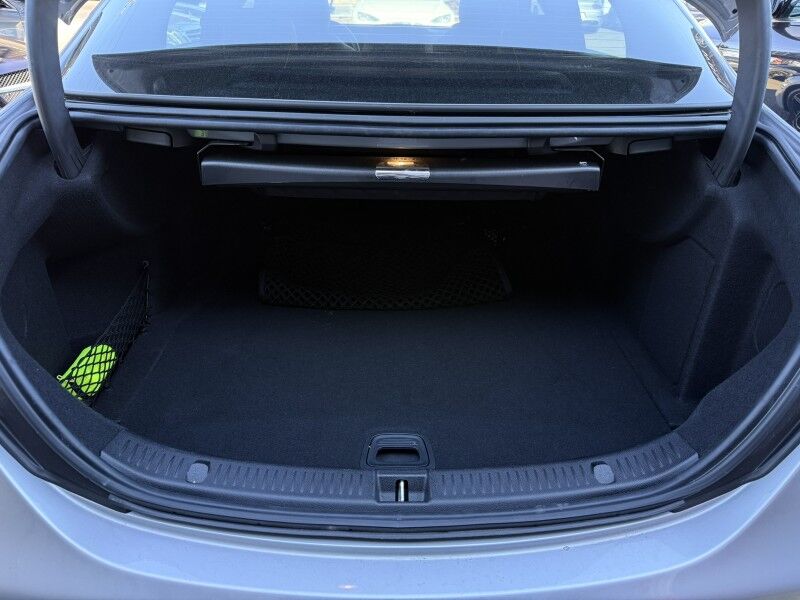 2018 Mercedes-Benz E-Class E 300 4MATIC Sedan AWD w/ AMG Line Arlington VA