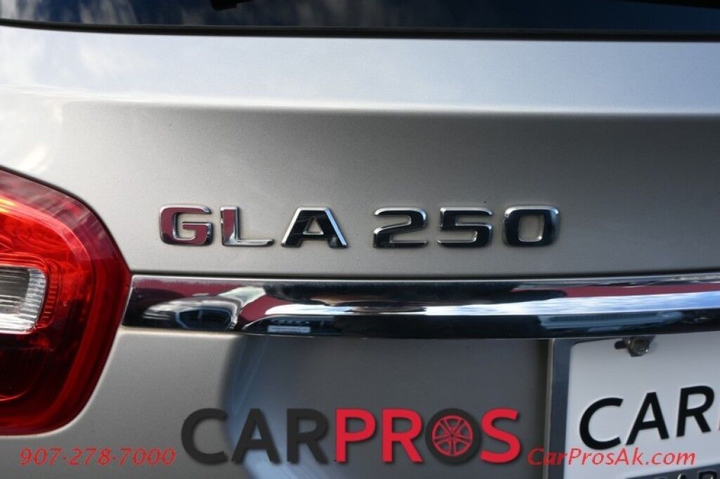 2018 Mercedes-Benz GLA 250 - AWD - 2.0L 4-Cyl Turbo - Premium & Interior Pkg - Power & Heated Leather Seats - Bluetooth - Panoramic Sunroof - Back Up Camera - Blind Sport Alert - Keyless Entry & Push To Start - CD Player - 31 MPG Anchorage AK