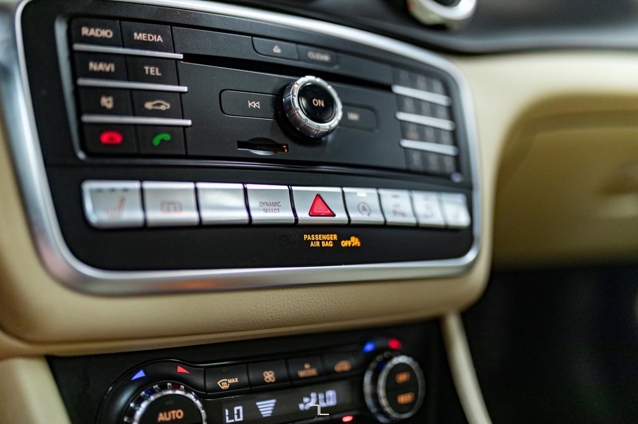 2018 Mercedes-Benz GLA 250 4Matic Leather Roof BCam Red Deer AB