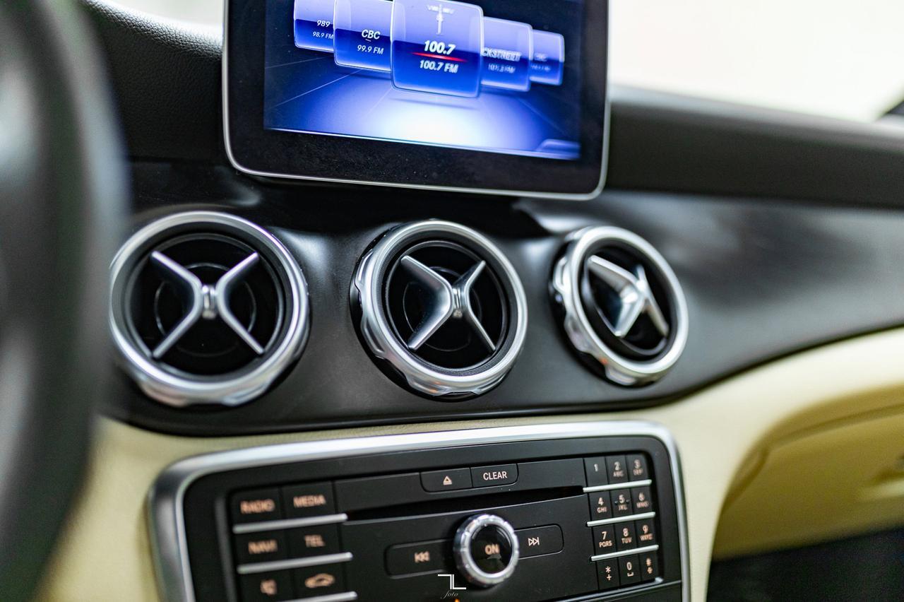 2018 Mercedes-Benz GLA 250 4Matic Leather Roof BCam Red Deer AB