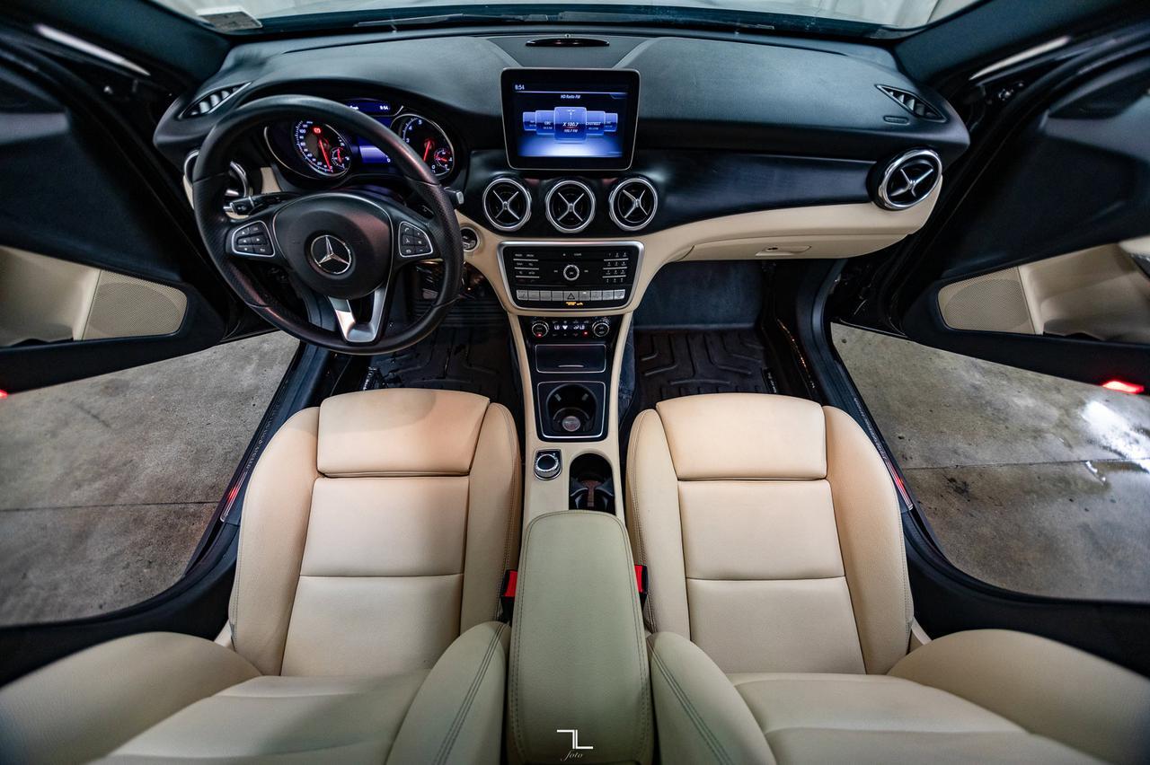 2018 Mercedes-Benz GLA 250 4Matic Leather Roof BCam Red Deer AB