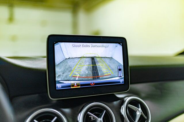 2018 Mercedes-Benz GLA 250 4Matic Leather Roof BCam Red Deer AB