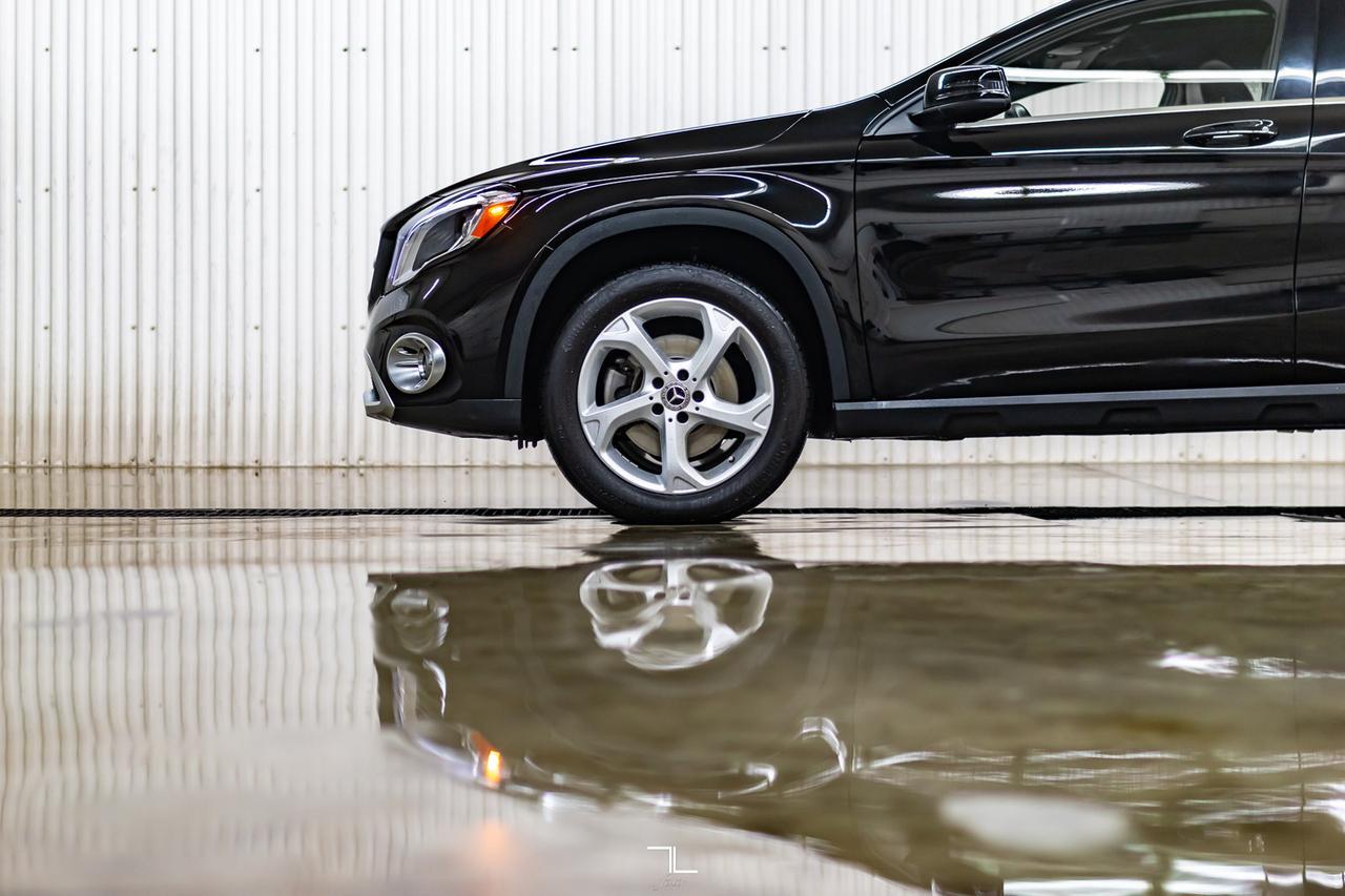 2018 Mercedes-Benz GLA 250 4Matic Leather Roof Nav BCam Red Deer AB