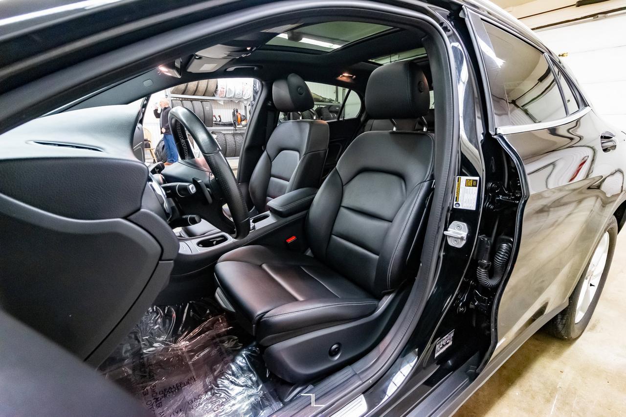 2018 Mercedes-Benz GLA 250 4Matic Leather Roof Nav BCam Red Deer AB