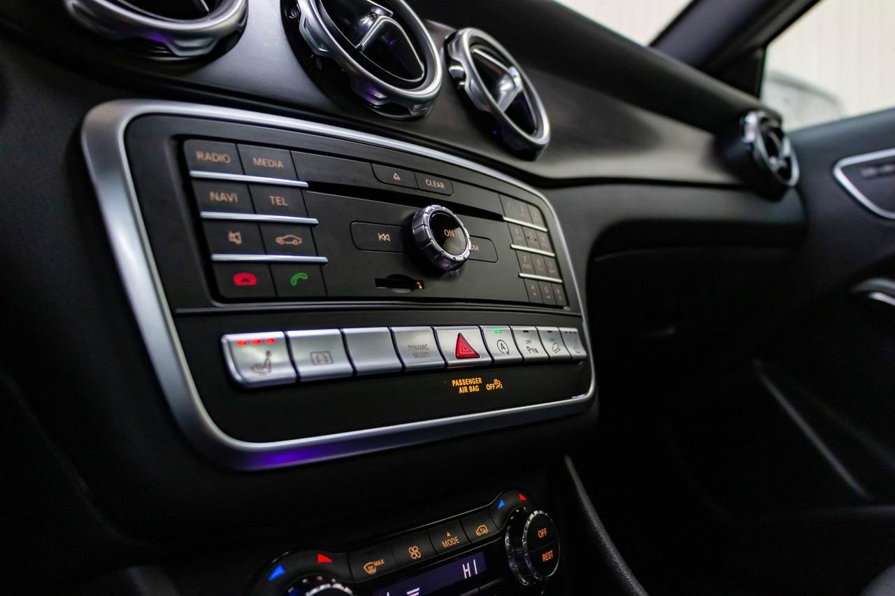 2018 Mercedes-Benz GLA 250 4Matic Leather Roof Nav BCam Red Deer AB