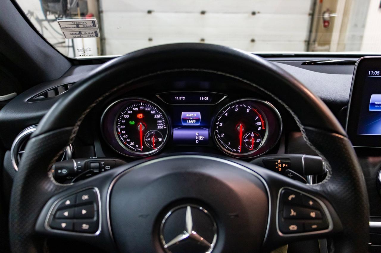 2018 Mercedes-Benz GLA 250 4Matic Leather Roof Nav BCam Red Deer AB