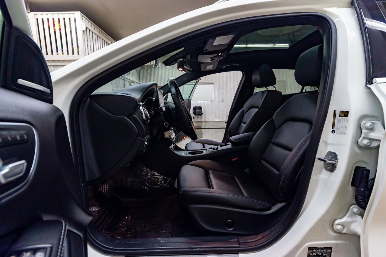 2018 Mercedes-Benz GLA 250 4Matic Leather Roof Nav BCam Red Deer AB