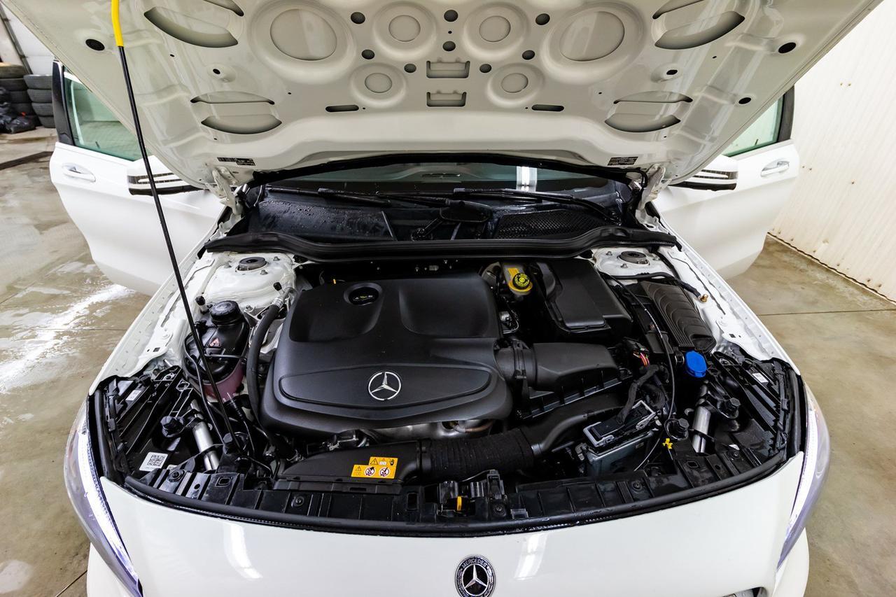 2018 Mercedes-Benz GLA 250 4Matic Leather Roof Nav BCam Red Deer AB