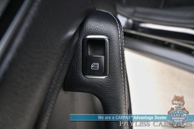 2018 Mercedes-Benz GLA GLA 250 4Matic / AWD / Power & Heated Leather Seats / Panoramic Sunroof / Blind Spot Alert / Bluetooth / Aluminum Wheels / Keyless Entry & Start / Back Up Camera / 31 MPG Anchorage AK