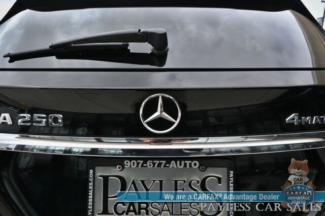 2018 Mercedes-Benz GLA GLA 250 4Matic / AWD / Power & Heated Leather Seats / Panoramic Sunroof / Blind Spot Alert / Bluetooth / Aluminum Wheels / Keyless Entry & Start / Back Up Camera / 31 MPG Anchorage AK