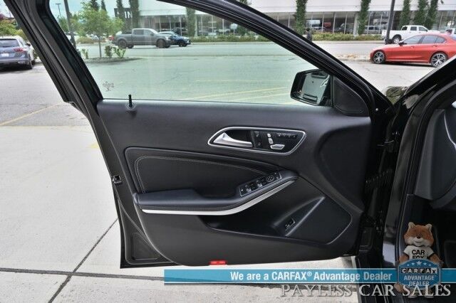 2018 Mercedes-Benz GLA GLA 250 4Matic / AWD / Power & Heated Leather Seats / Panoramic Sunroof / Blind Spot Alert / Bluetooth / Aluminum Wheels / Keyless Entry & Start / Back Up Camera / 31 MPG Anchorage AK