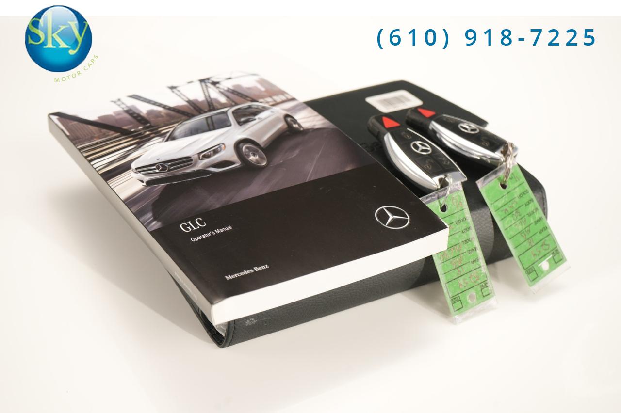 2018 Mercedes-Benz GLC 300 4MATIC AWD 1- Owner West Chester PA
