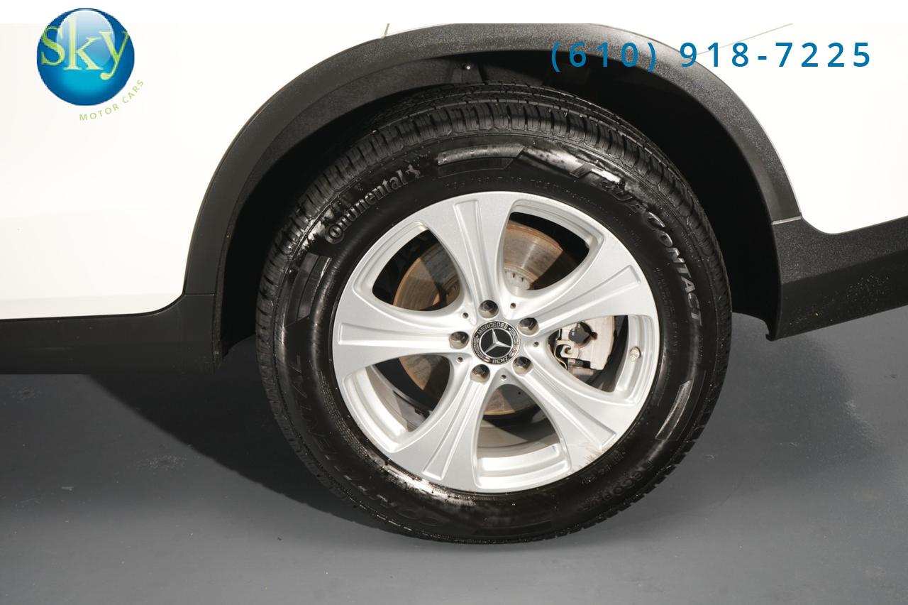 2018 Mercedes-Benz GLC 300 4MATIC AWD 1- Owner West Chester PA