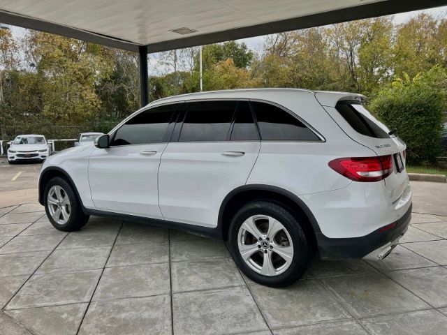 2018 Mercedes-Benz GLC-Class GLC300 4MATIC 135,677 mi.