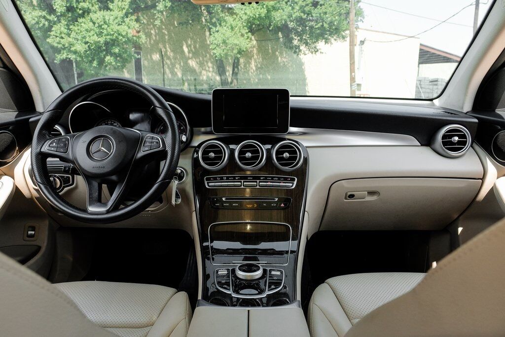 2018 Mercedes-Benz GLC GLC 300 Carrollton TX