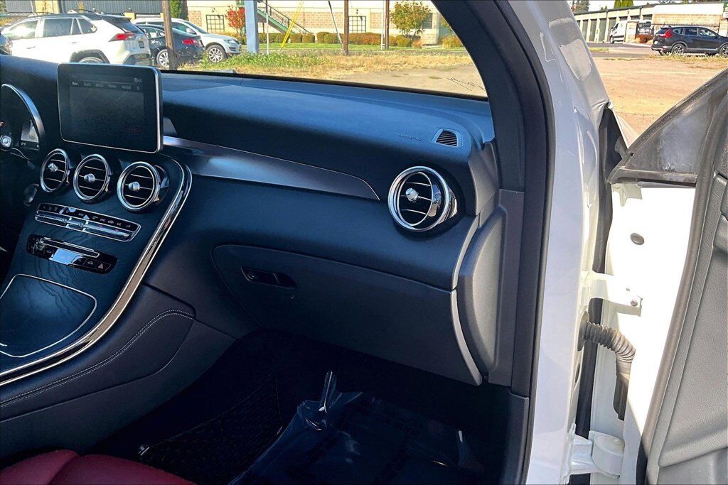 2018 Mercedes-Benz GLC GLC 300 Coupe OR