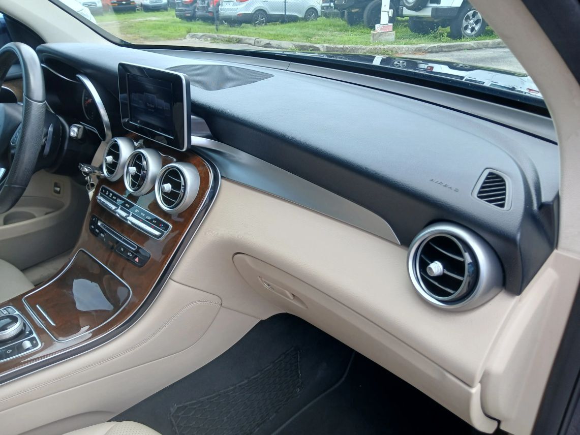 2018 Mercedes-Benz GLC GLC 300 Sport Utility 4D Maitland FL