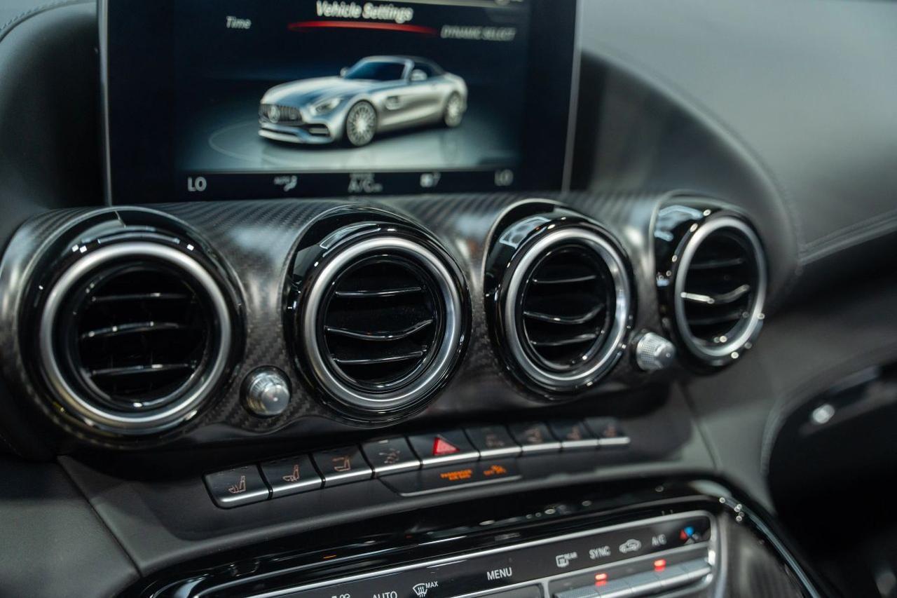 2018 Mercedes-Benz Mercedes-AMG GT C Roadster 2D St. Louis MO