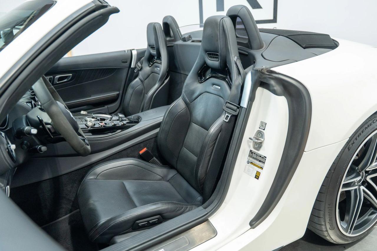 2018 Mercedes-Benz Mercedes-AMG GT C Roadster 2D St. Louis MO
