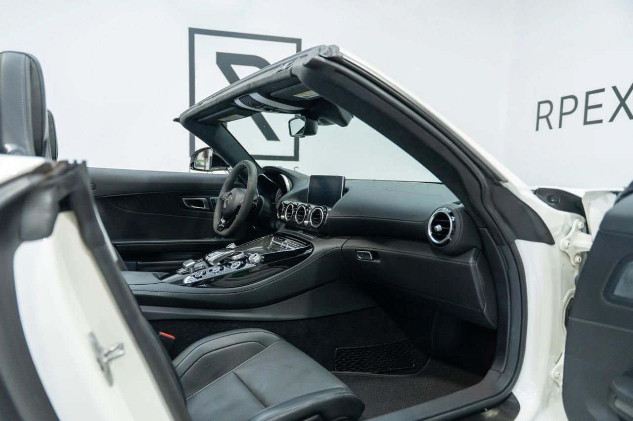 2018 Mercedes-Benz Mercedes-AMG GT C Roadster 2D St. Louis MO