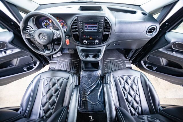 2018 Mercedes-Benz Metris Passenger Van Leather BCam Red Deer AB