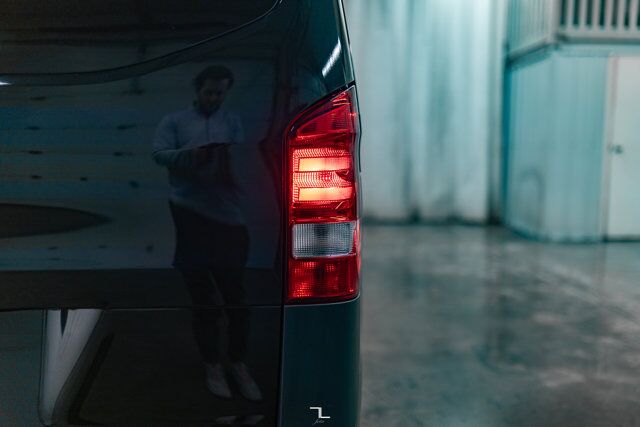 2018 Mercedes-Benz Metris Passenger Van Leather BCam Red Deer AB