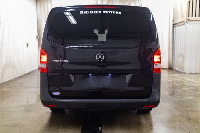 2018 Mercedes-Benz Metris Passenger Van Leather BCam Red Deer AB