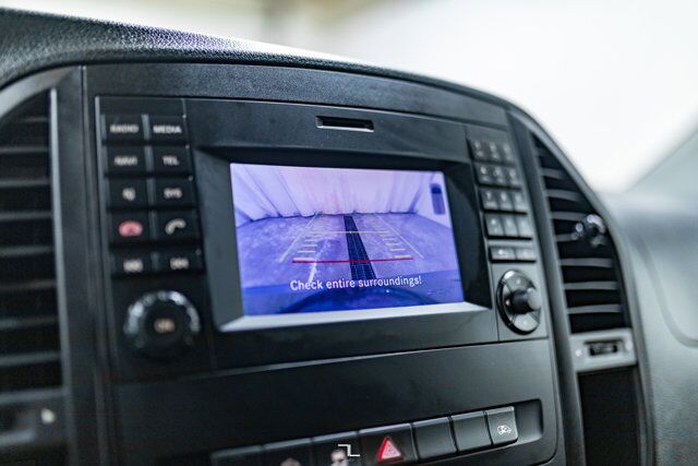 2018 Mercedes-Benz Metris Passenger Van Leather BCam Red Deer AB