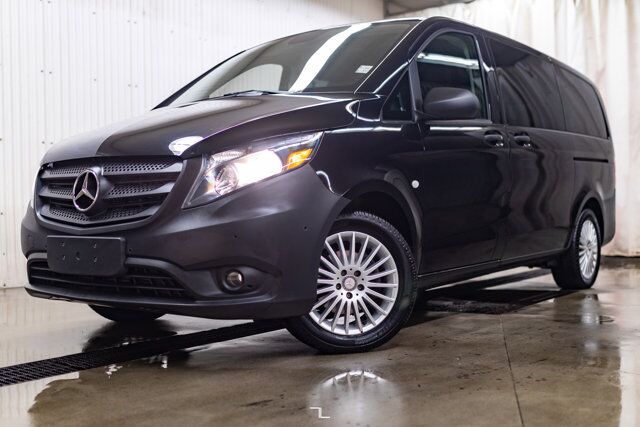 2018 Mercedes-Benz Metris Passenger Van Leather BCam Red Deer AB