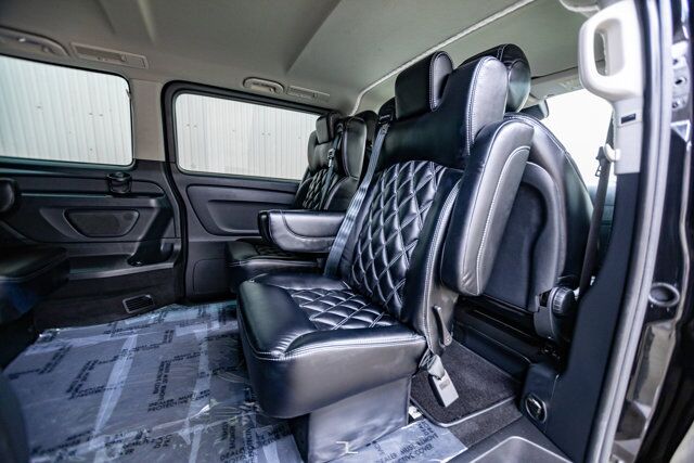 2018 Mercedes-Benz Metris Passenger Van Leather BCam Red Deer AB