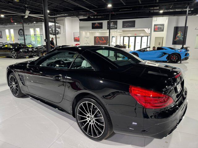 2018 Mercedes-Benz SL SL 550 DELIVERY MILES!! Obsidian Black paint, harman/kardon audio, designo interior AND MUCH MORE!!! Fort Lauderdale FL