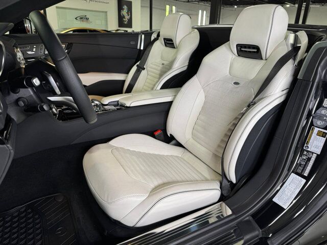2018 Mercedes-Benz SL SL 550 DELIVERY MILES!! Obsidian Black paint, harman/kardon audio, designo interior AND MUCH MORE!!! Fort Lauderdale FL