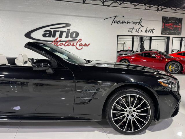 2018 Mercedes-Benz SL SL 550 DELIVERY MILES!! Obsidian Black paint, harman/kardon audio, designo interior AND MUCH MORE!!! Fort Lauderdale FL
